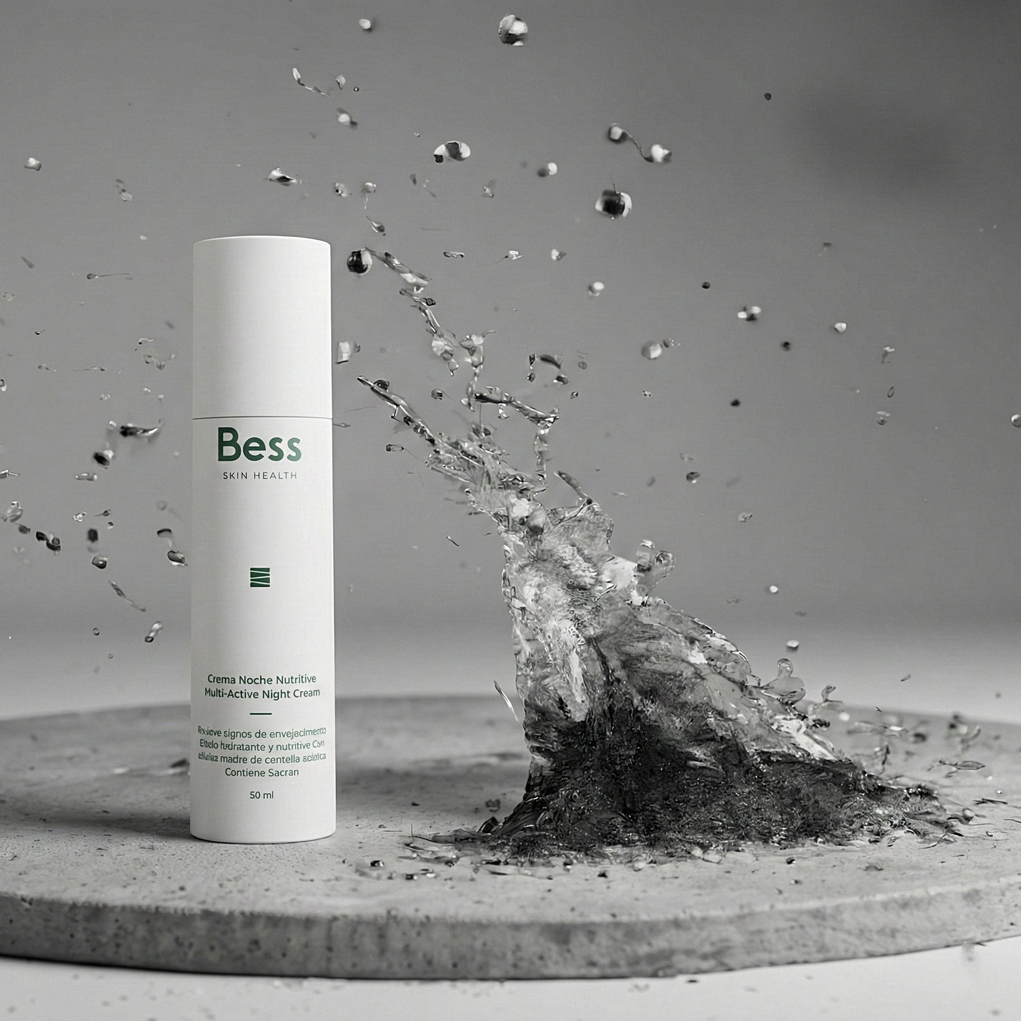 Crema de noche nutritiva que reduce los signos de envejecimiento. Efecto hidratante y nutritivo. Con ingredientes antioxidantes como las células madre, sabrán, y la combinación sinergica de vitamina c, e y acido ferúlico.