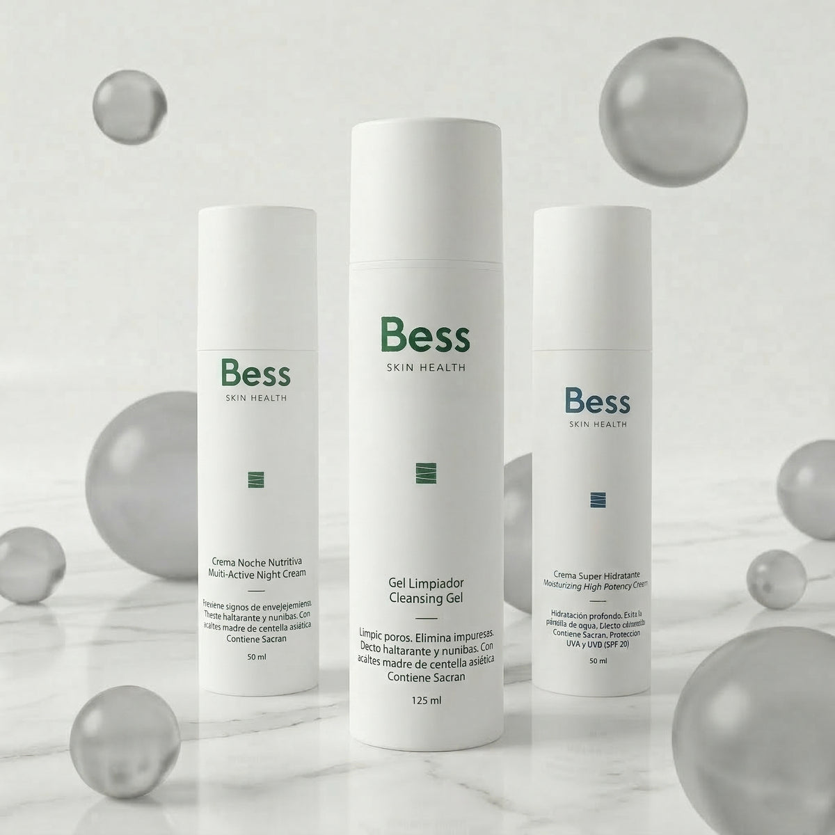 Una rutina sencilla y efectiva para la protección e hidratación de la piel de día y de noche. El gel limpiador elimina las impurezas antes de la aplicación de las cremas. La crema superhidratante aporta la hidratación necesaria durante el día además de protegerla del sol y otros agentes contaminantes y la Crema de noche nutritiva aporta todos los beneficios de ingredientes antioxidantes y antiedad para nutrir la piel durante la noche
