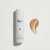 CC Cream es una crema hidratante con color, que aporta una hidratación intensa en la piel. Tiene un efecto maquillaje suave que da un color muy favorecedor a la piel. Unifica el tono y tiene protección UVA y UVB.
