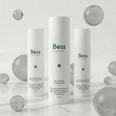 Una rutina sencilla y efectiva para la protección e hidratación de la piel de día y de noche. El gel limpiador elimina las impurezas antes de la aplicación de las cremas. La crema superhidratante aporta la hidratación necesaria durante el día además de protegerla del sol y otros agentes contaminantes y la Crema de noche nutritiva aporta todos los beneficios de ingredientes antioxidantes y antiedad para nutrir la piel durante la noche