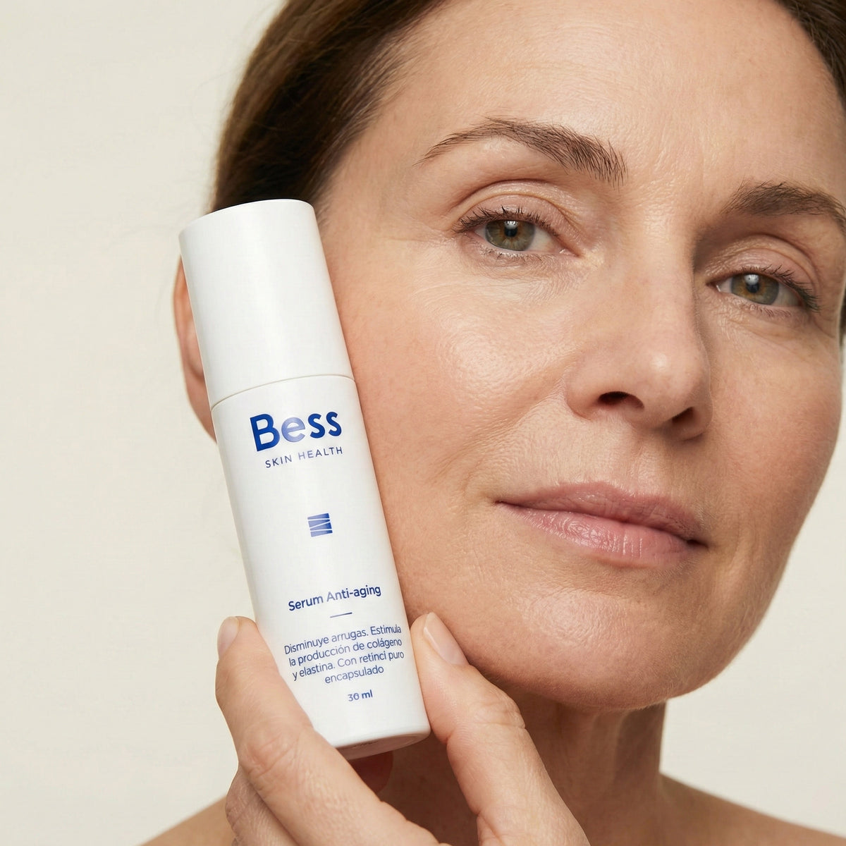 Serum anti-aging que contribuye de forma efectiva a reducir las arrugas. Estimula la producción de colágeno y elastina. Contiene retinol puro encapsulado que evita la irritación